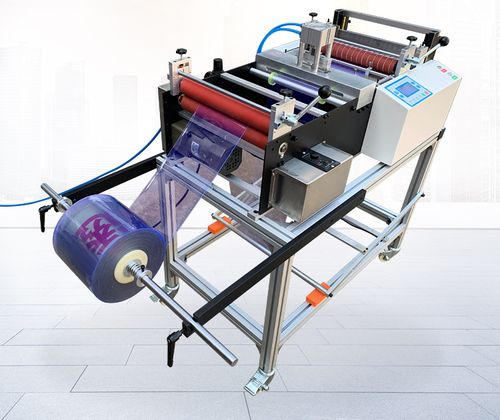 打孔门帘冲孔机塑料门帘裁断机是一家专业从事自动化设备的研发与生产